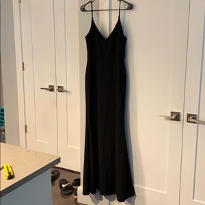 Lulu’s Black Gown